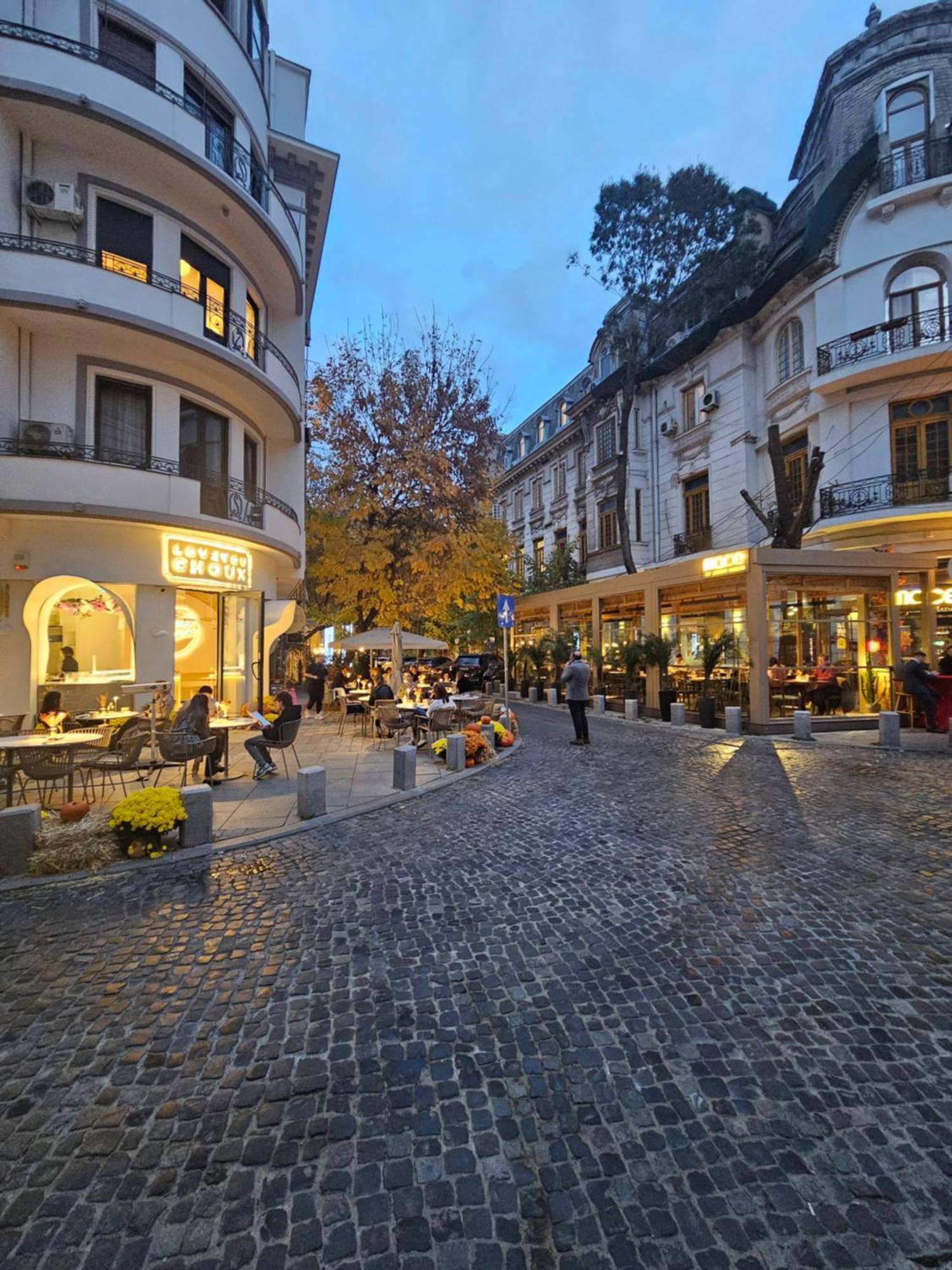 Heart Of City Center 4Br 2Bath 10 Pers Bucharest Exterior photo